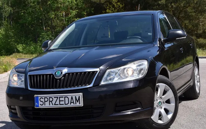 świętokrzyskie Skoda Octavia cena 19900 przebieg: 200000, rok produkcji 2011 z Kielce